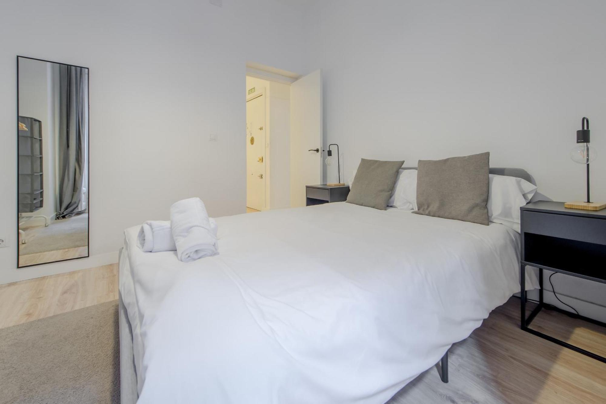 Premium Apt Para 9Pax En Calle Olmo - Centro De Madrid E1 Exterior foto