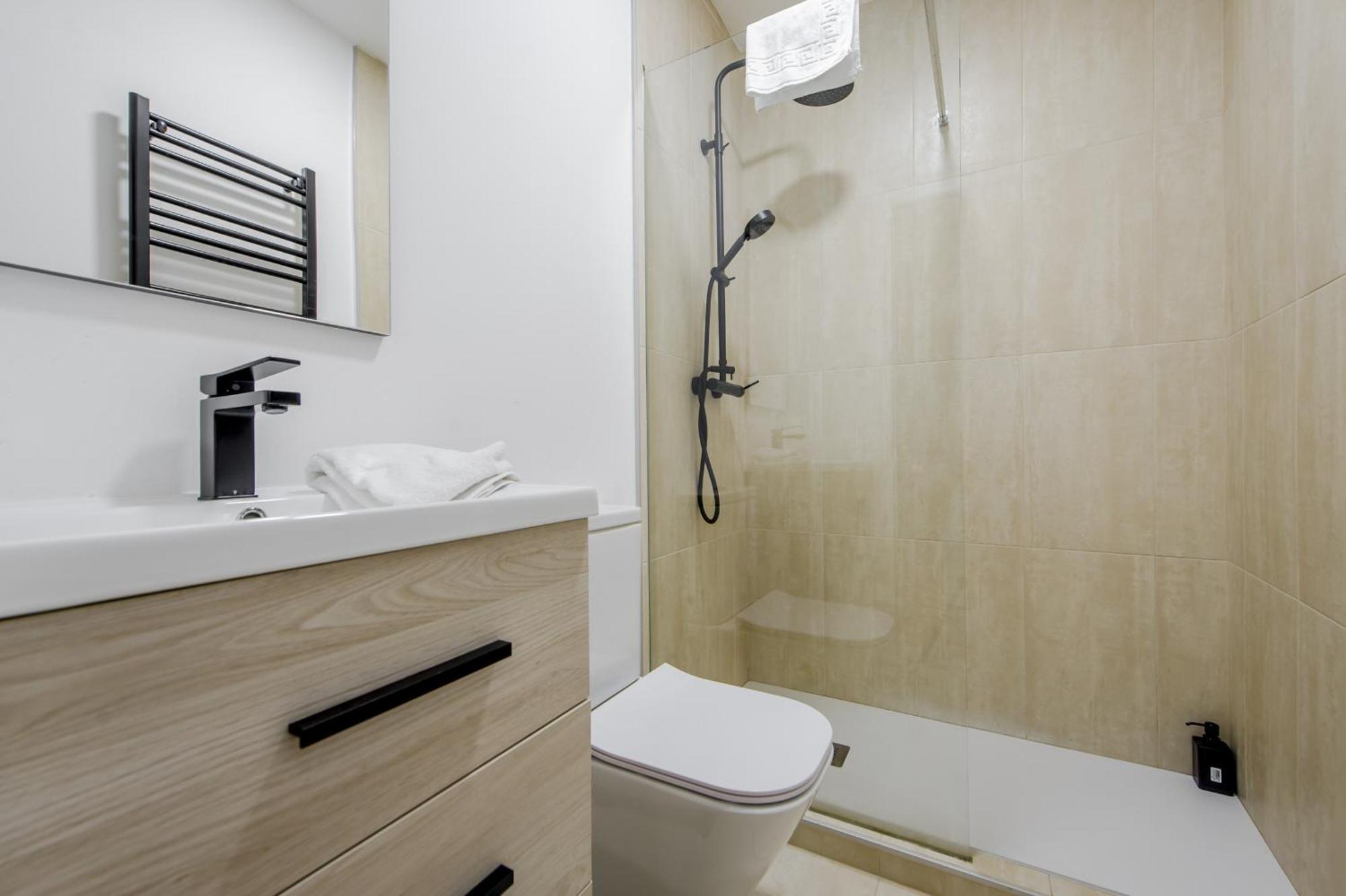 Premium Apt Para 9Pax En Calle Olmo - Centro De Madrid E1 Exterior foto